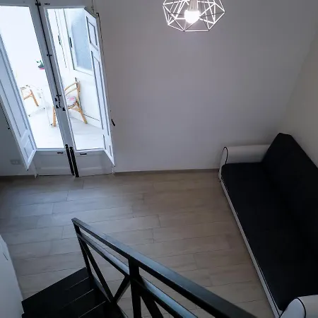 La Casa Dietro Le Quinte